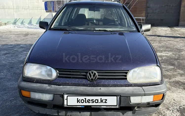 Volkswagen Golf 1994 годаүшін1 800 000 тг. в Алматы