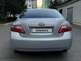 Toyota Camry 2007 года за 6 500 000 тг. в Павлодар – фото 2