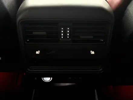 Porsche Cayenne 2024 года за 75 000 000 тг. в Алматы – фото 30