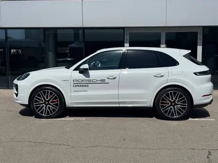 Porsche Cayenne 2024 года за 75 000 000 тг. в Алматы – фото 5