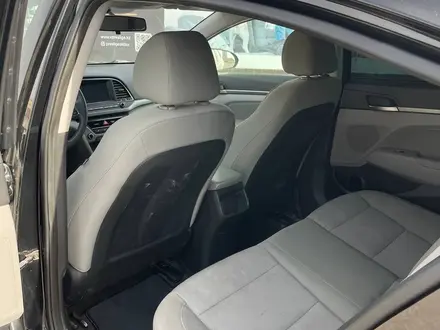 Hyundai Elantra 2017 года за 4 300 000 тг. в Актау – фото 6