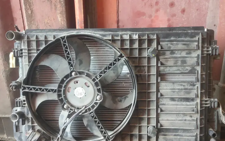 Основной радиатор, вентилятор на Volkswagen Poloүшін30 000 тг. в Алматы