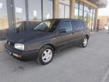 Volkswagen Golf 1996 годаүшін1 900 000 тг. в Шымкент