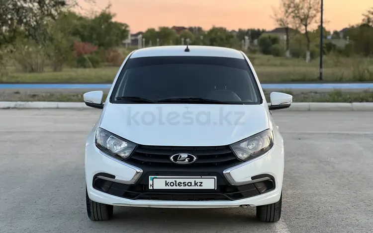 ВАЗ (Lada) Granta 2190 2019 годаfor3 750 000 тг. в Актобе