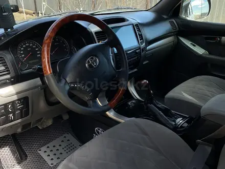 Toyota Land Cruiser Prado 2006 года за 11 200 000 тг. в Актобе – фото 5