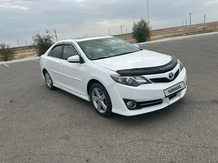 Toyota Camry 2014 года за 9 500 000 тг. в Жанаозен – фото 11