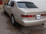 Toyota Camry 1998 года за 3 000 000 тг. в Семей – фото 5