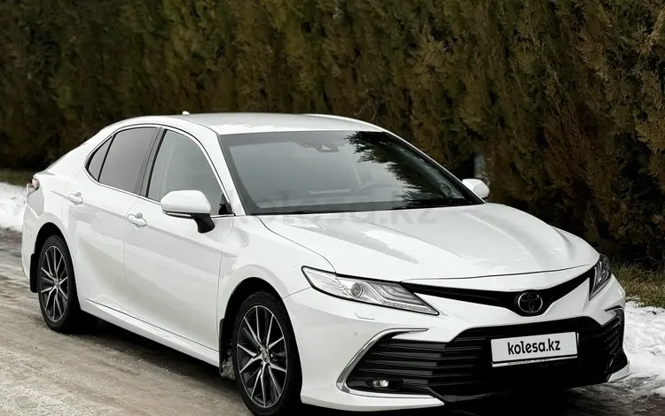 Toyota Camry 2021 года за 17 500 000 тг. в Шымкент