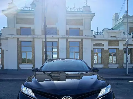 Toyota Camry 2018 года за 11 000 000 тг. в Арысь