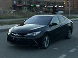 Toyota Camry 2016 года за 8 100 000 тг. в Актобе