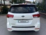 Kia Carnival 2018 года за 8 000 000 тг. в Караганда – фото 4
