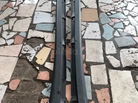 Накладки порогов камри 30 за 20 000 тг. в Караганда