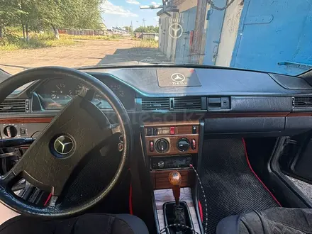 Mercedes-Benz E 230 1992 года за 1 300 000 тг. в Караганда – фото 2