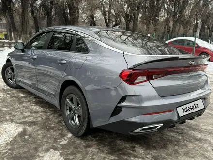 Kia K5 2021 года за 12 690 000 тг. в Алматы – фото 5