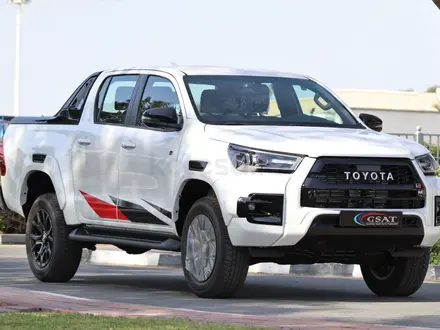 Решетка радиатора на Toyota Hilux 2021-по н. В дизайн GR SPORT под камеру за 95 000 тг. в Астана – фото 4