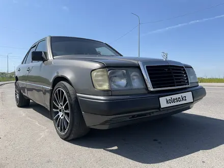 Mercedes-Benz E 230 1992 года за 2 000 000 тг. в Алматы – фото 5