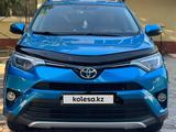 Toyota RAV4 2016 годаүшін8 800 000 тг. в Алматы