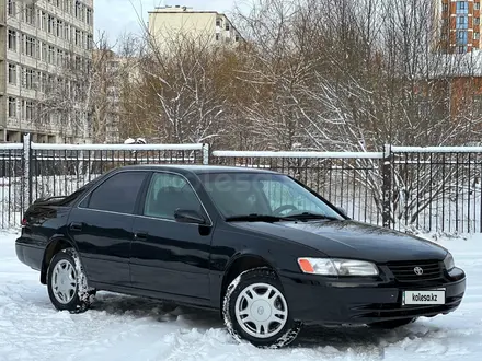 Toyota Camry 1999 года за 3 278 296 тг. в Астана