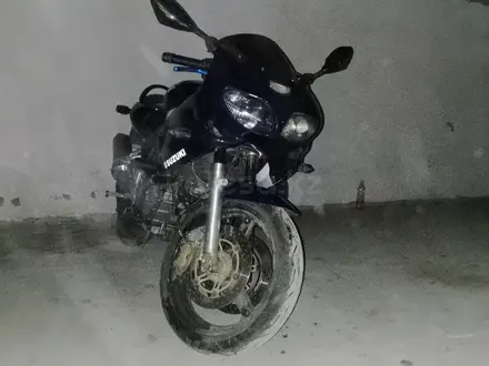Suzuki  SV 400 2004 года за 1 400 000 тг. в Алматы