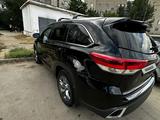 Toyota Highlander 2019 года за 20 500 000 тг. в Актобе – фото 3