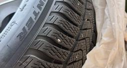 Комплект шин и дисков на BMW 5 за 600 000 тг. в Алматы – фото 2