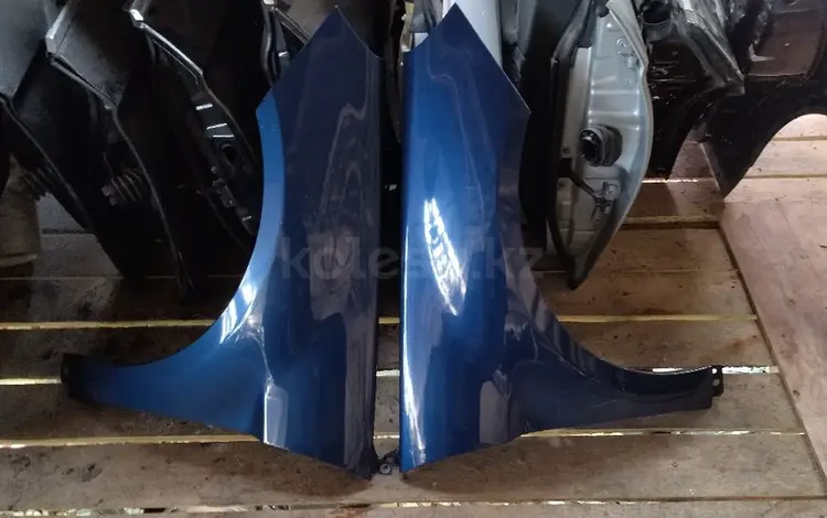 Крыло на 245 Б класс за 30 000 тг. в Алматы