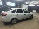 ВАЗ (Lada) Granta 2190 2015 годаүшін2 900 000 тг. в Шахтинск – фото 4