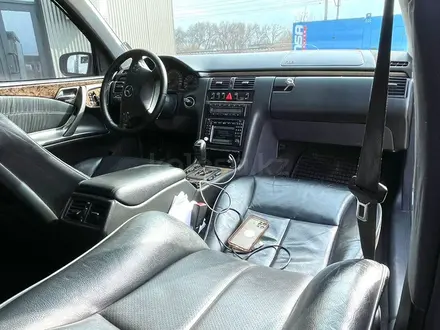 Mercedes-Benz E 320 2000 года за 4 800 000 тг. в Алматы – фото 5