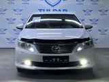 Toyota Camry 2014 годаүшін10 100 000 тг. в Шымкент – фото 2
