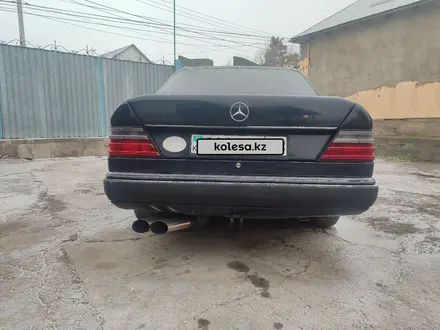 Mercedes-Benz E 230 1990 года за 1 400 000 тг. в Тараз – фото 2