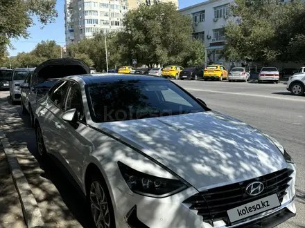 Hyundai Sonata 2022 года за 12 500 000 тг. в Атырау – фото 4