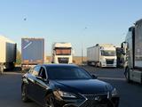 Lexus ES 300h 2018 годаүшін17 000 000 тг. в Атырау