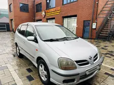 Nissan Tino, 2000