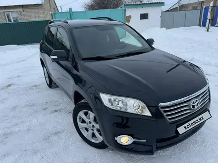 Toyota RAV4 2012 года за 8 200 000 тг. в Актобе – фото 3