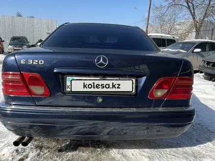 Mercedes-Benz E 320 1995 года за 2 800 000 тг. в Алматы – фото 4