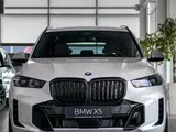 BMW X5 XDrive 40i 2025 года за 69 279 376 тг. в Караганда