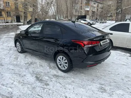 Hyundai Accent 2022 года за 8 500 000 тг. в Усть-Каменогорск – фото 3