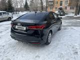 Hyundai Accent 2022 года за 8 750 000 тг. в Усть-Каменогорск – фото 5