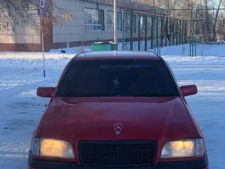 Mercedes-Benz C 180 1995 года за 1 600 000 тг. в Караганда