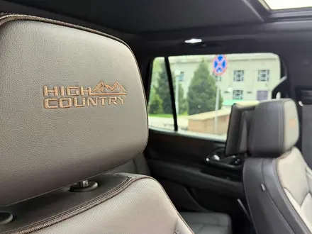 Chevrolet Tahoe 2022 года за 42 000 000 тг. в Алматы – фото 15