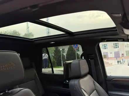 Chevrolet Tahoe 2022 года за 42 000 000 тг. в Алматы – фото 11