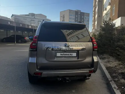 Toyota Land Cruiser Prado 2018 года за 23 000 000 тг. в Алматы – фото 11