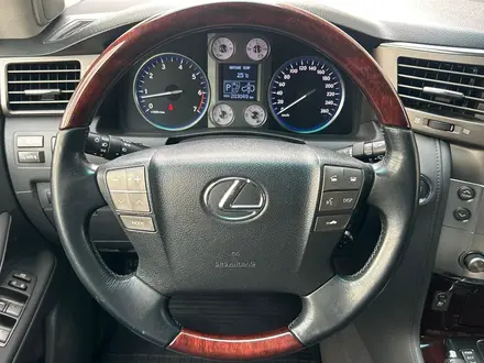 Lexus LX 570 2010 года за 19 990 000 тг. в Алматы – фото 18