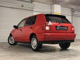 Volkswagen Golf 1997 года за 2 150 000 тг. в Алматы – фото 3