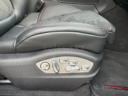 Porsche Macan 2024 года за 53 000 000 тг. в Алматы – фото 23