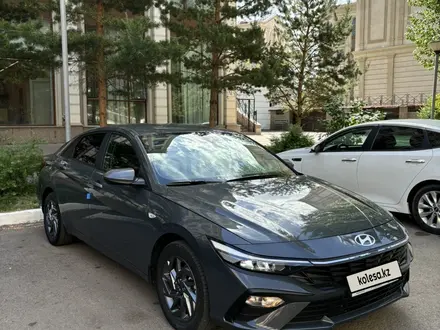 Hyundai Elantra 2023 года за 8 600 000 тг. в Астана – фото 3