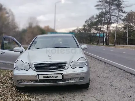 Mercedes-Benz C 200 2000 года за 3 500 000 тг. в Павлодар