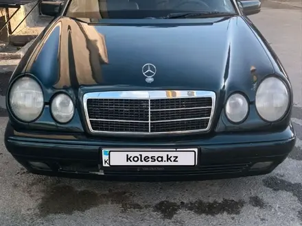 Mercedes-Benz E 230 1995 года за 2 490 000 тг. в Шымкент