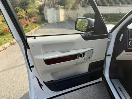 Land Rover Range Rover 2012 года за 22 000 000 тг. в Алматы – фото 10