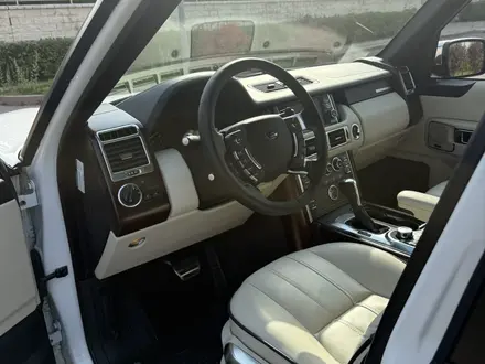 Land Rover Range Rover 2012 года за 22 000 000 тг. в Алматы – фото 9